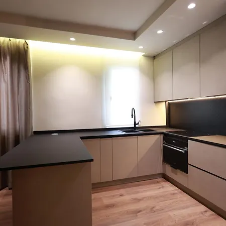 דירה Luxury Apartment-tirana טיראנה