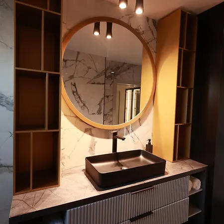 דירה Luxury Apartment-tirana *