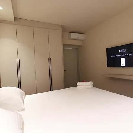 Luxury Apartment-tirana شقة