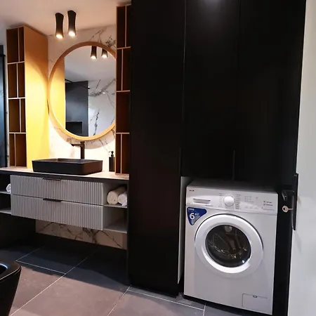 Luxury Apartment-tirana شقة تيرانا