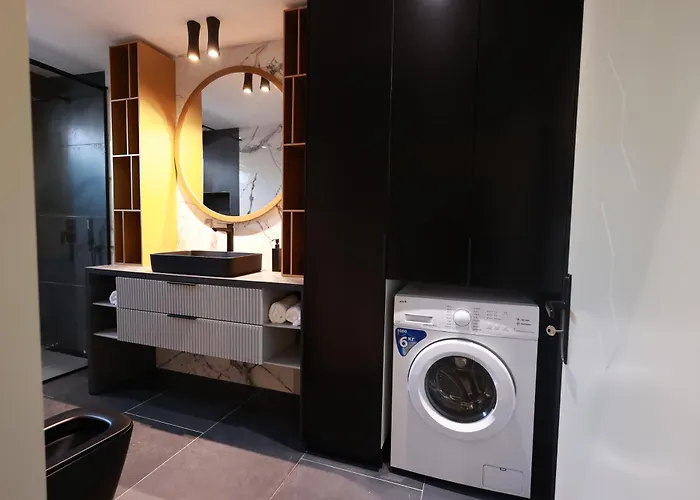 Luxury Apartment-tirana 公寓 地拉那